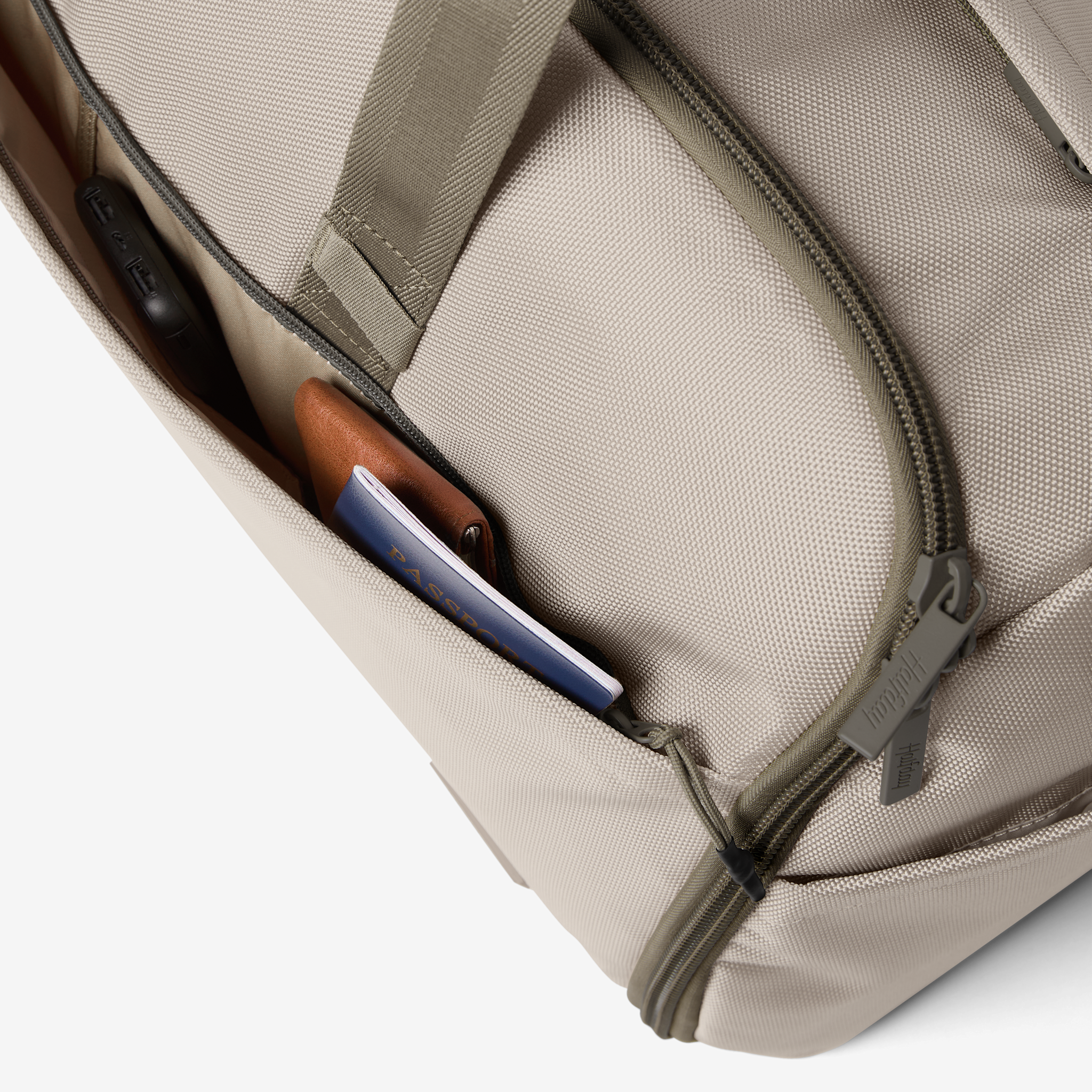 Halfday Travel The Premium Garment Duffel 45L