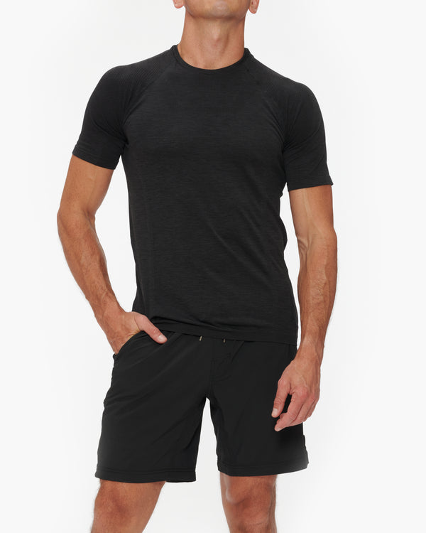 ALO YOGA AMPLIFY SEAMLESS SHORT SLEEVE