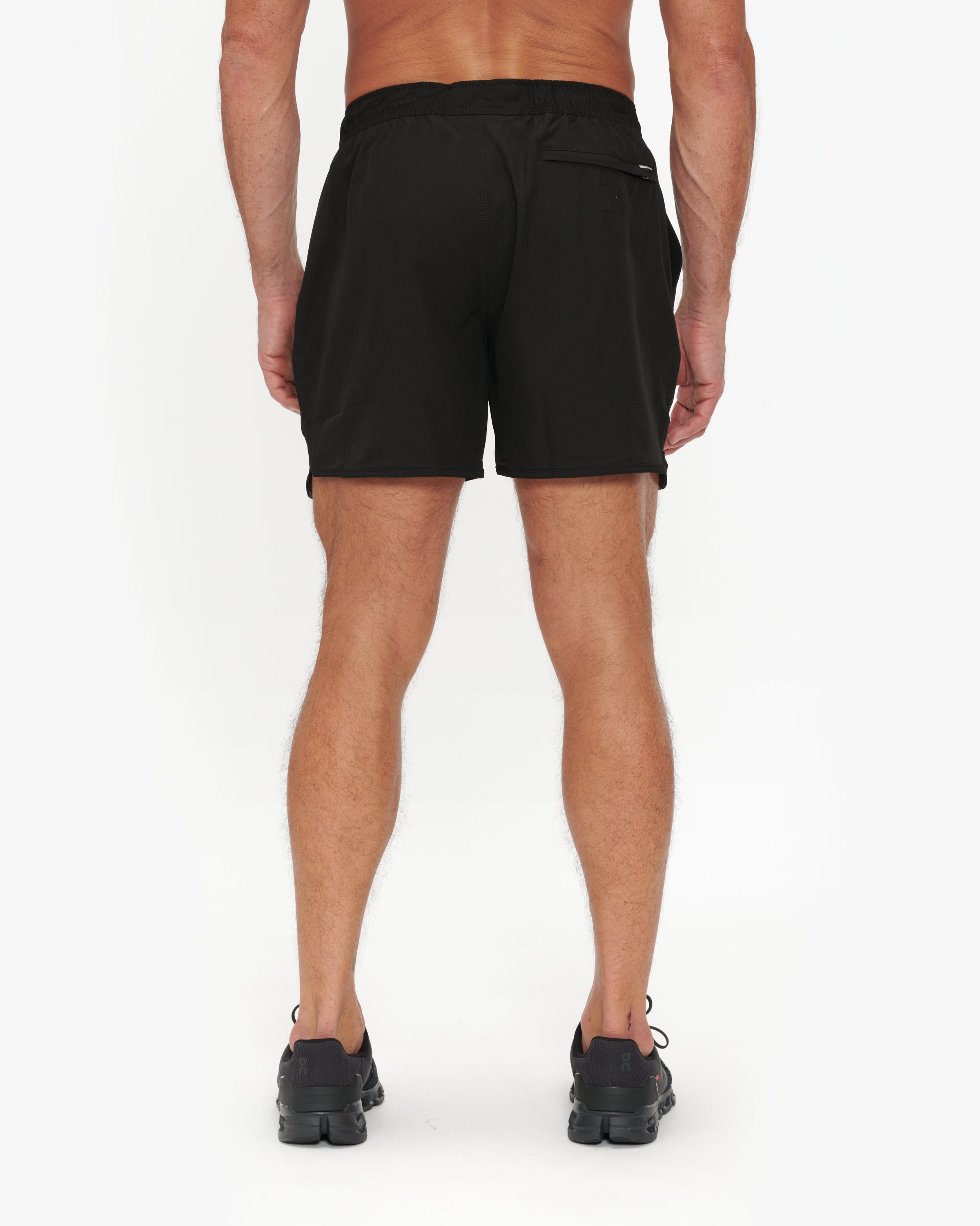 VUORI BANKS SHORT 5" UNLINED