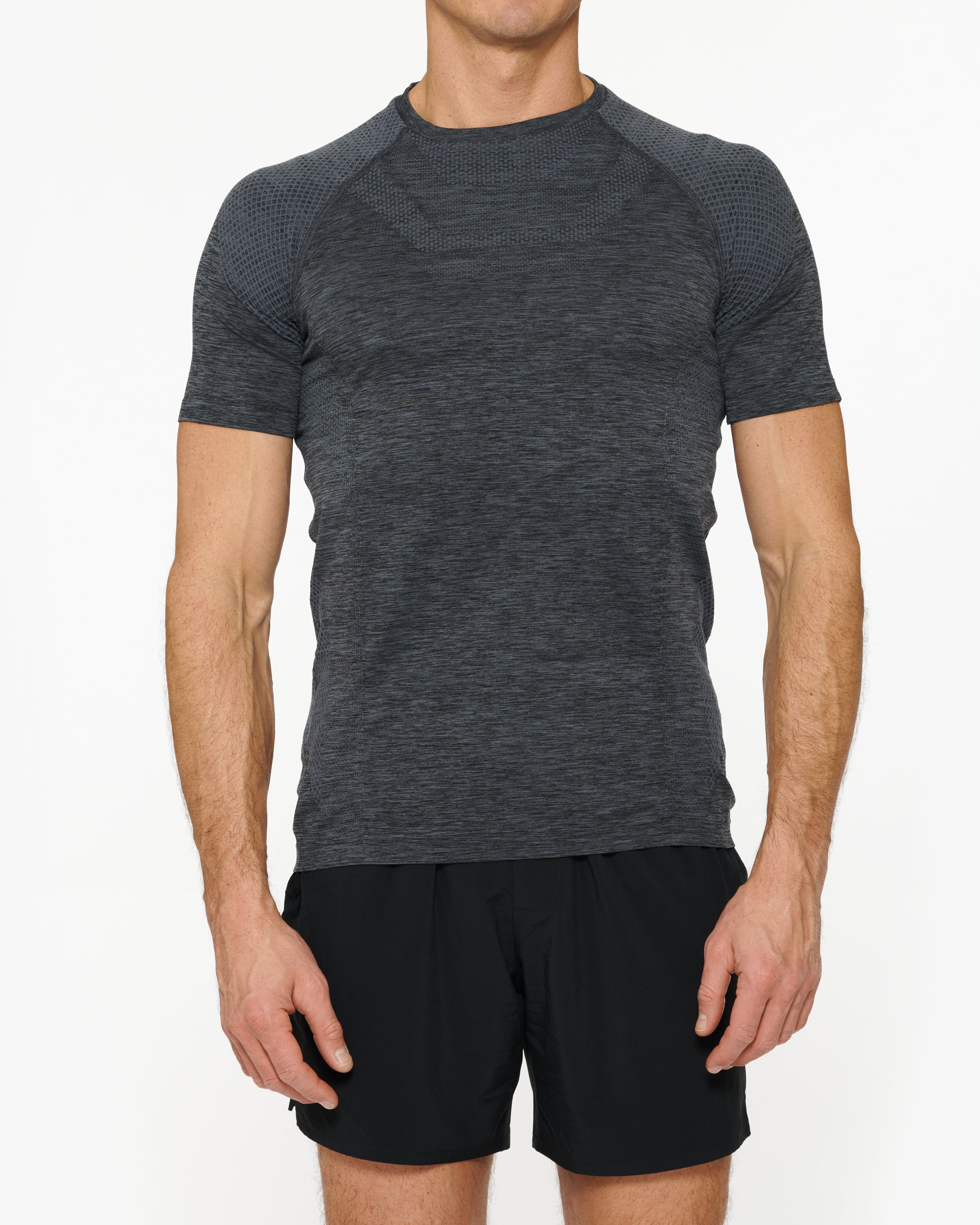 ALO YOGA AMPLIFY SEAMLESS SHORT SLEEVE TEE