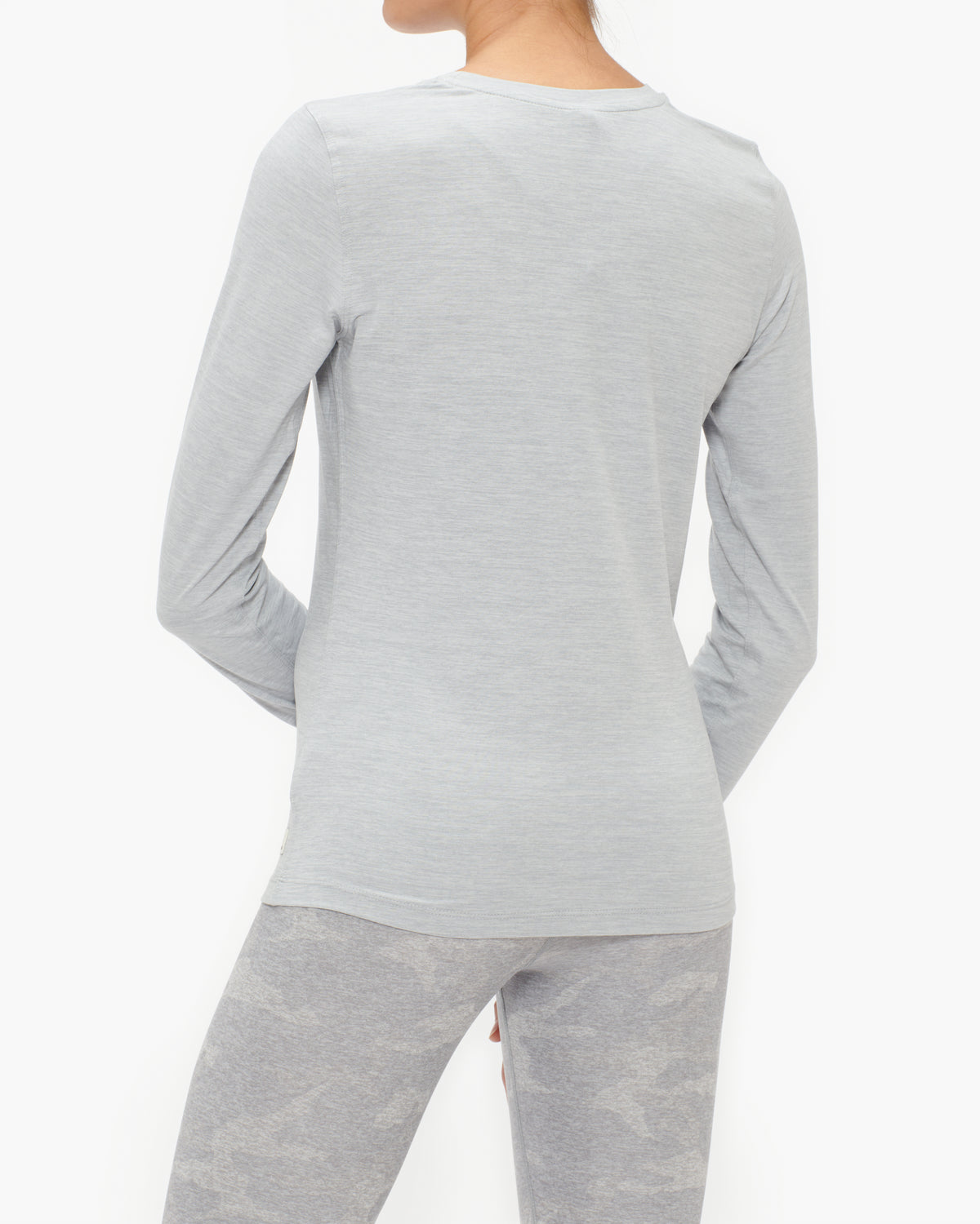 Vuori Long-Sleeve Lux Crew