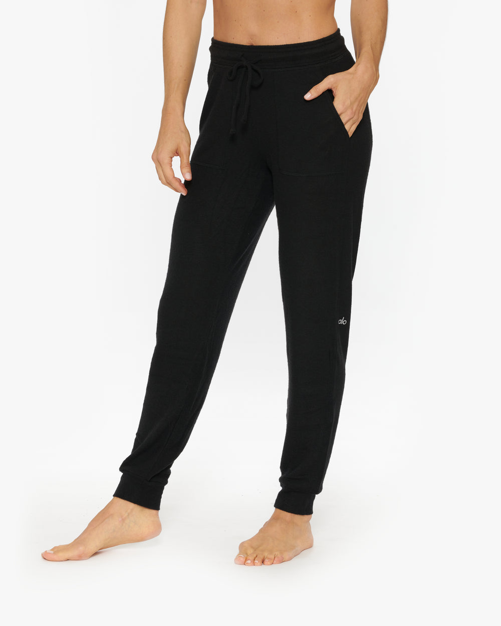 NWT SOLD OUT - ALO WOMEN'S FIERCE DISTRESSED JOGGER SWEATPANTS - BLACK -  SMALL 