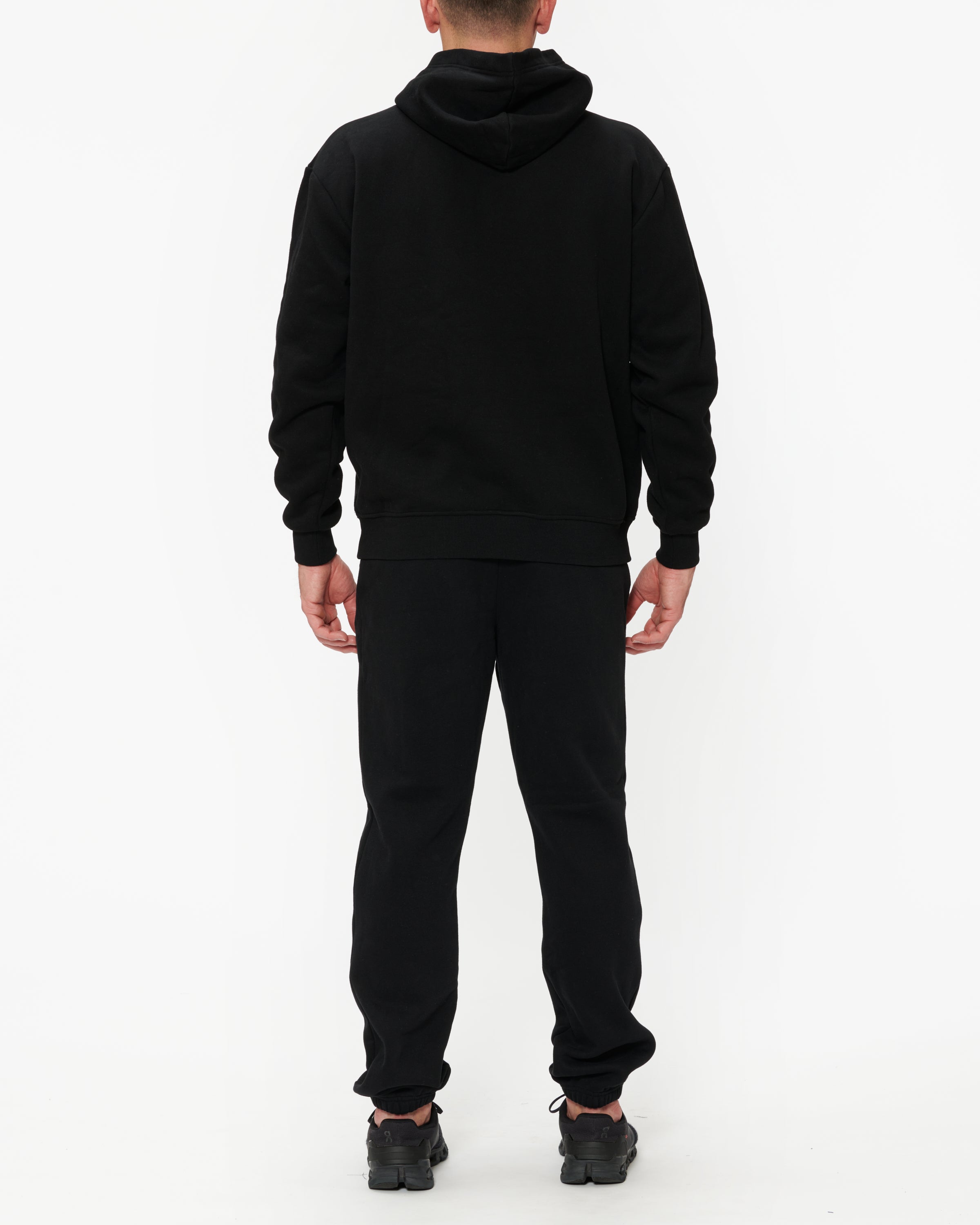 144_EQXU012301_Black_003_5906f