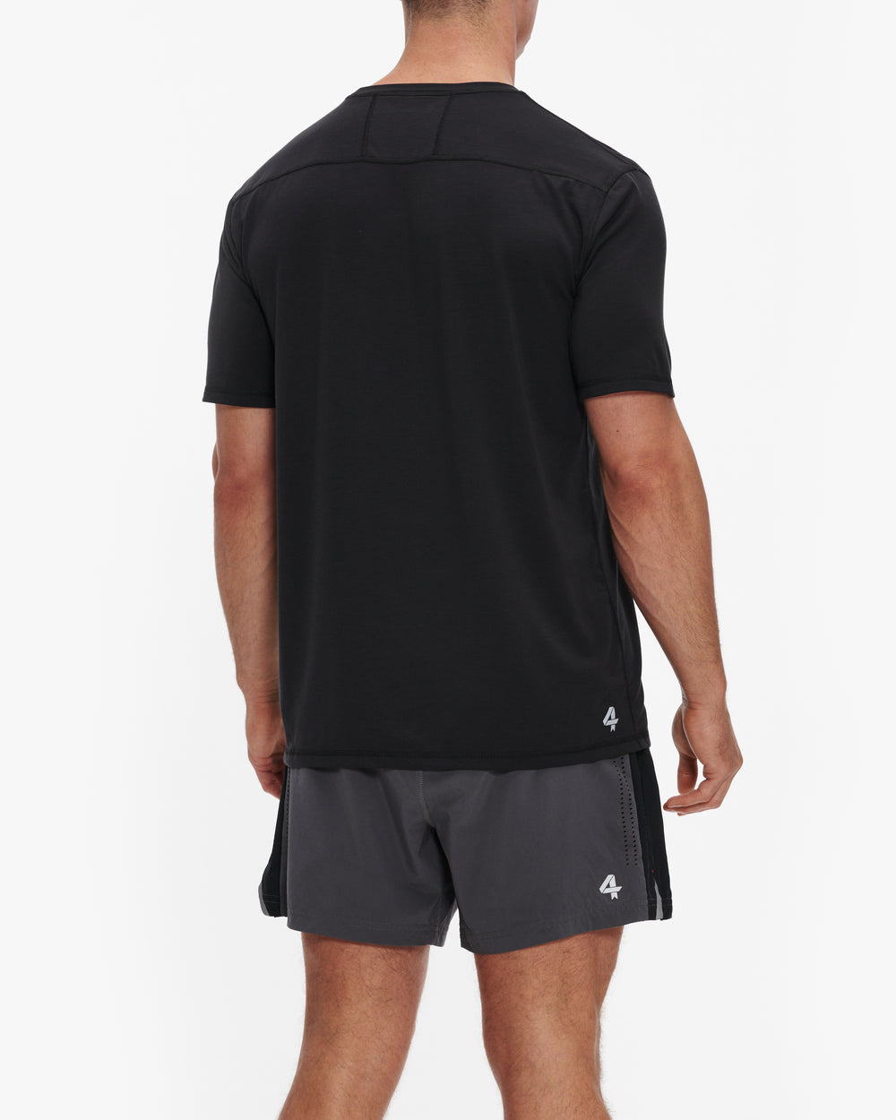 FOURLAPS SHORT-SLEEVE RADIUS TEE