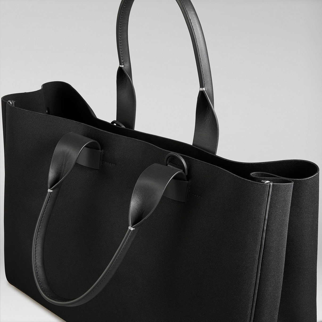 Featherweight Tote – The Shop at Equinox