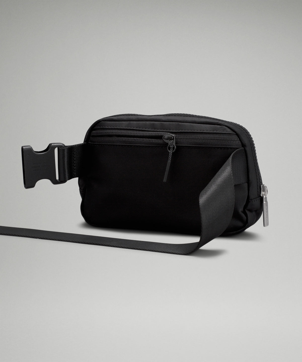  Lululemon Athletica Everywhere Belt Bag, Black, 7.5 x 5 x 2  inches | Waist Packs