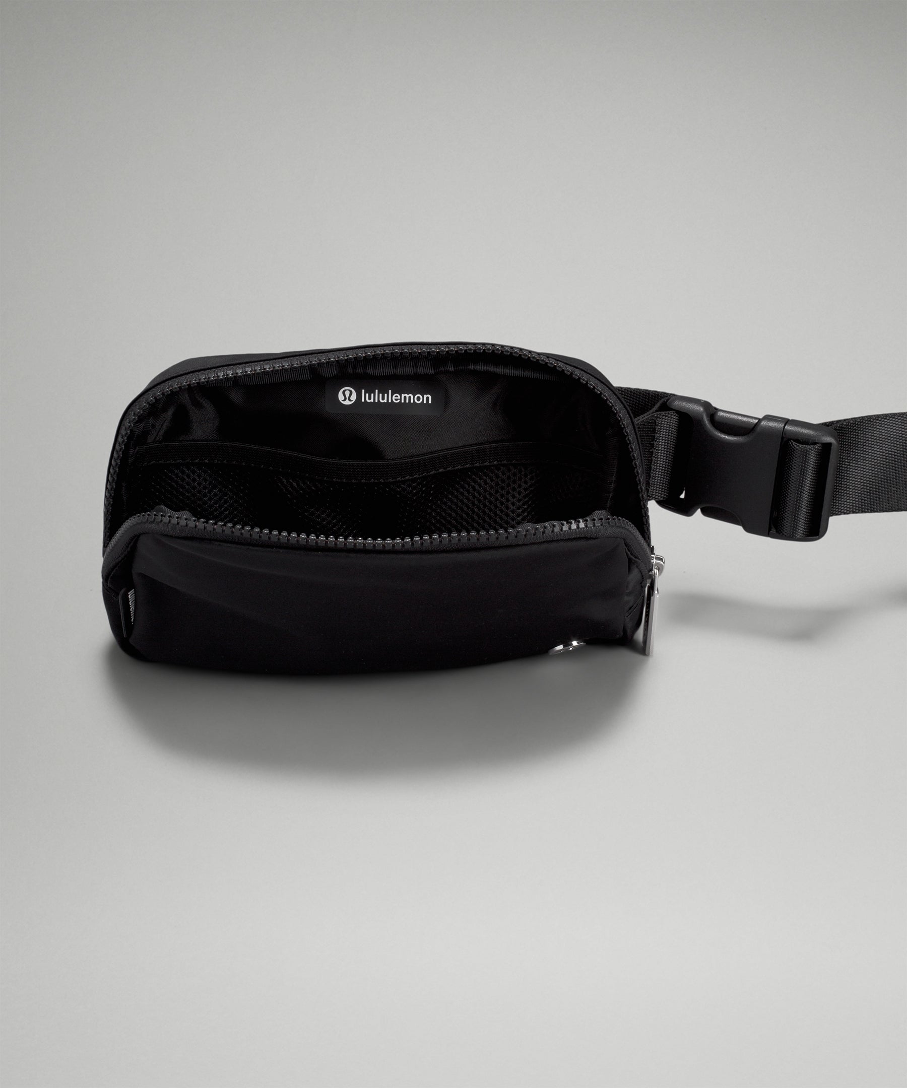 Lululemon Everywhere Belt Bag