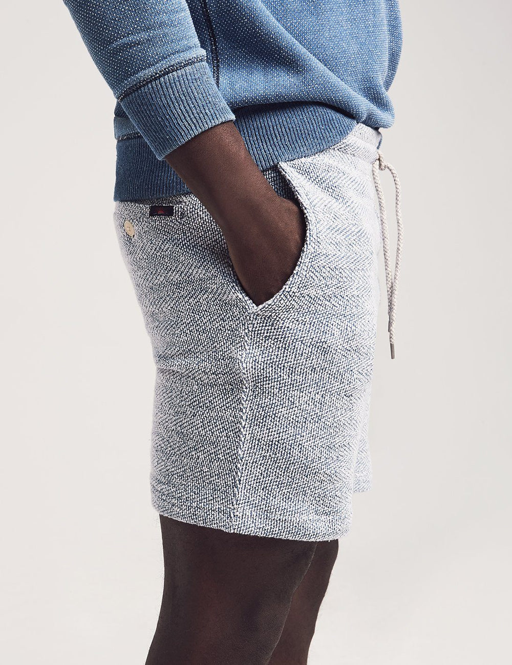 WHITEWATER SWEATSHORT