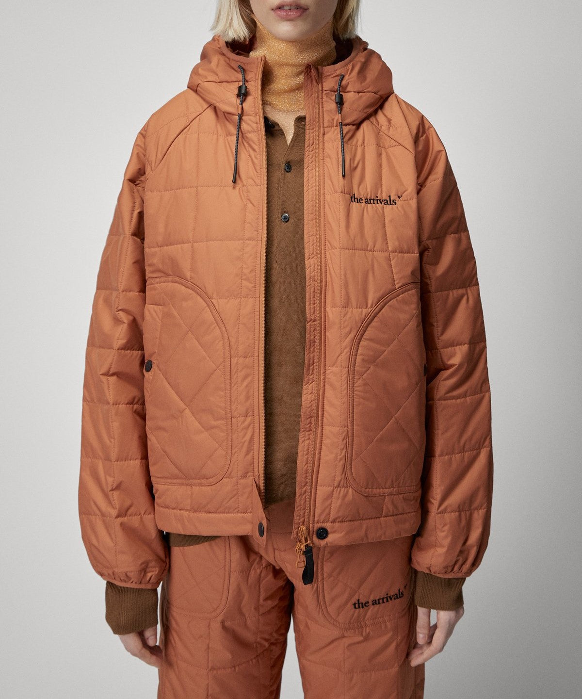 THE ARRIVALS HAELO HOODIE [WOMAN]