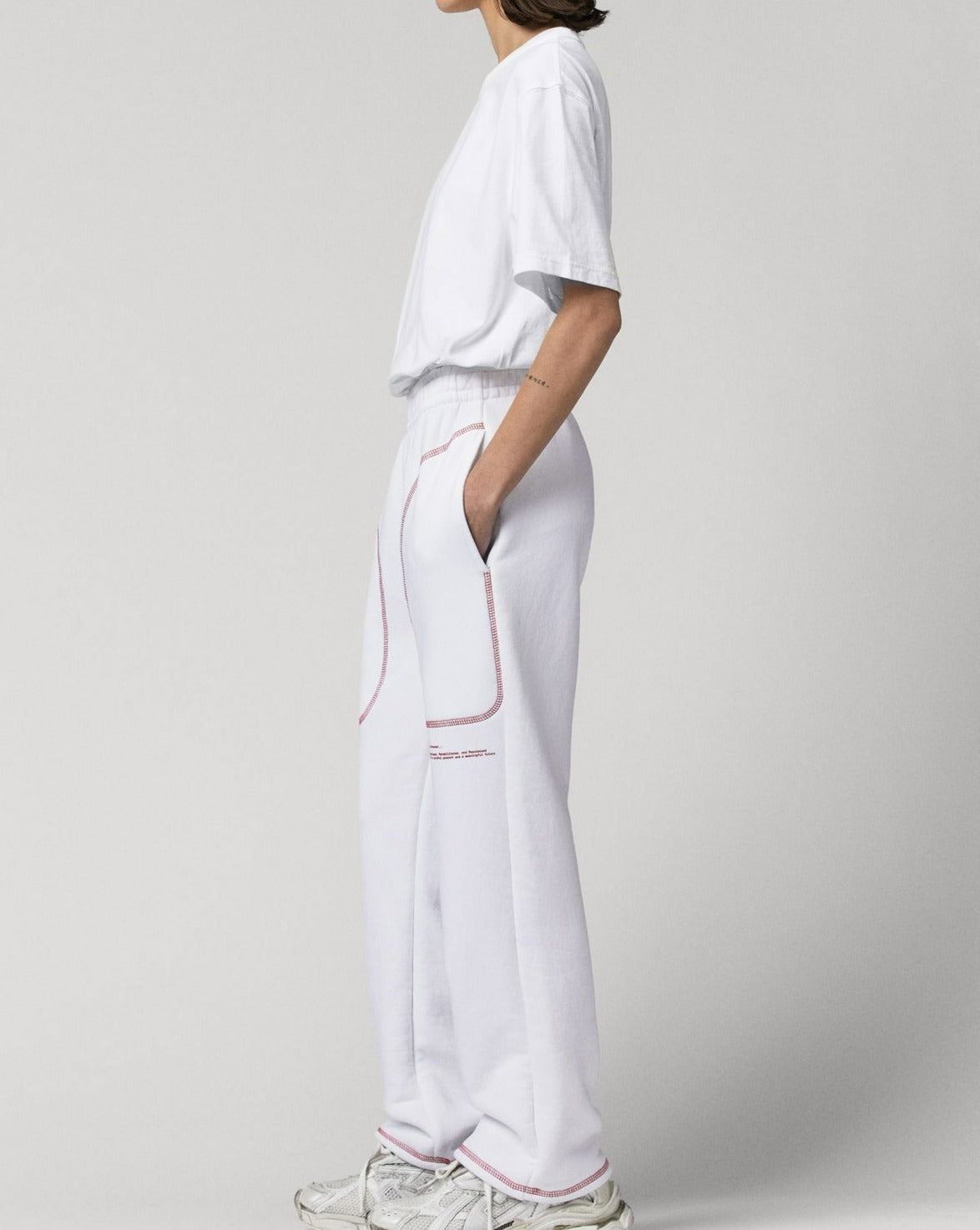 THE ARRIVALS RESOURCE PANT