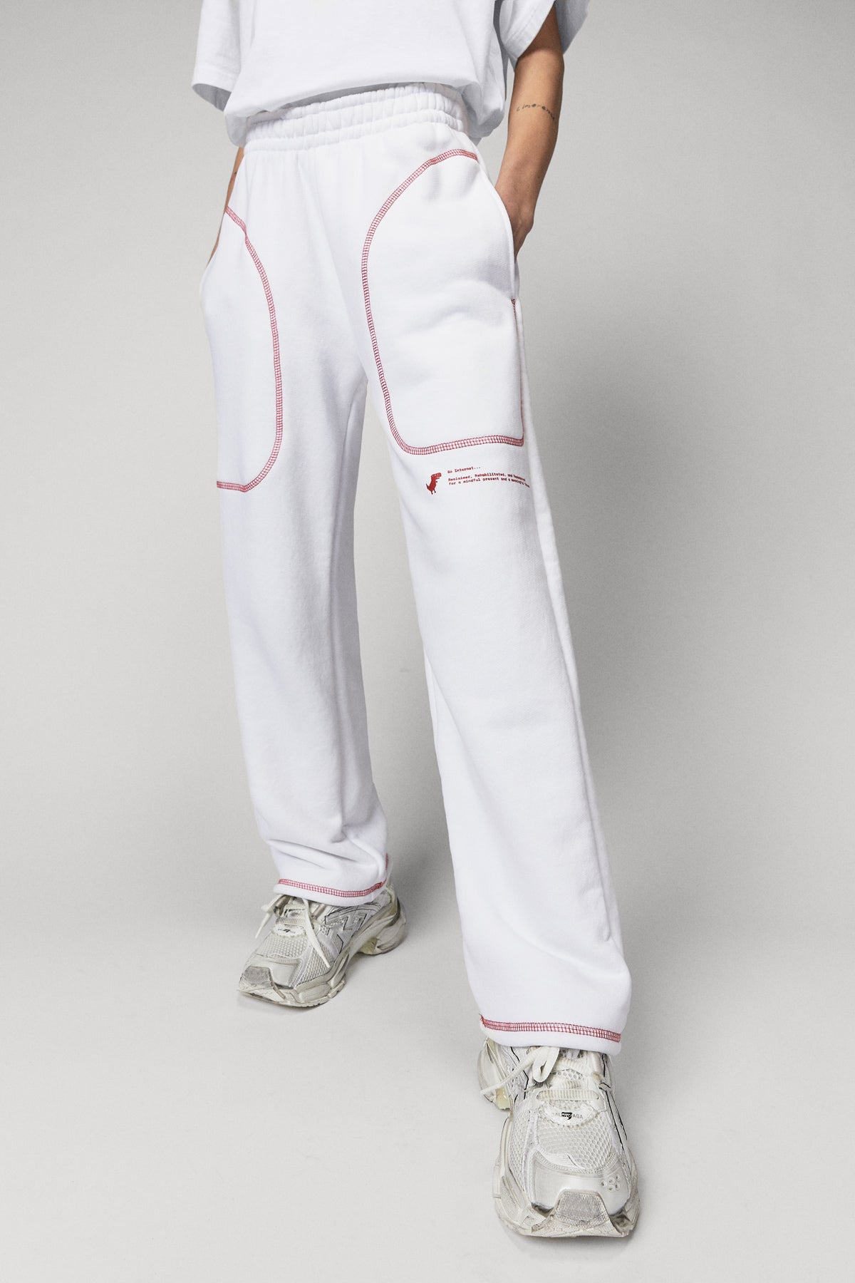 THE ARRIVALS RESOURCE PANT
